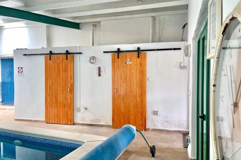 This fully renovated cave house Nadieh is furnished and equipped with all amenities. Moreover, it offers access to numerous communal facilities with facilities for guests with mobility issues, like the indoor pool, the beds or the bathrooms. Ideal fo...