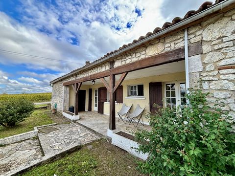Exclusive ! Charming stone house nestled in a peaceful hamlet, surrounded by Monbazillac vineyards. It is ideally situated just 5 minutes from the airport and Bergerac's picturesque town centre. This spacious property offers 3 large bedrooms and a st...