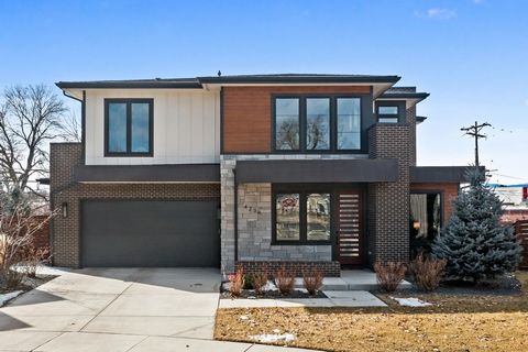Experience this exceptional custom home in the heart of Denver crafted by the acclaimed Thomas Sattler Homes. This home showcases an expansive open-concept layout with 4500+ square feet of striking urban contemporary living. Meticulously designed, th...