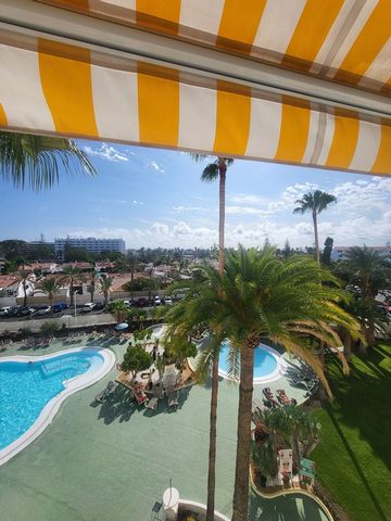 Mooi appartement te koop in Playa del Inglés, semi-gerenoveerd en met een prachtig terras met uitzicht op de zee waar u kunt genieten van het spectaculaire klimaat van het zuiden van het eiland. Gezien de centrale ligging ligt het op slechts een paar...