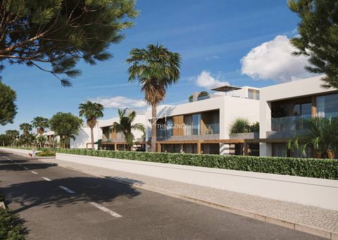 Inséré dans le Pestana Porto Covo Village, un développement d’exploration touristique assuré par le distingué groupe Pestana, cet appartement en duplex avec trois chambres et une terrasse de 66,45 m² est né, qui, en plus d’être spacieux, offre un cad...