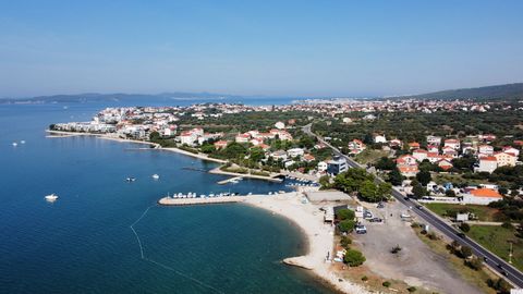 Location: Zadarska županija, Sukošan, Sukošan. ZADAR SUKOŠAN, attico con 2 camere da letto + bagno e terrazza sul tetto in un edificio di nuova costruzione di un noto investitore. Vendiamo questo lussuoso attico S-6, (edificio C), che si trova al sec...