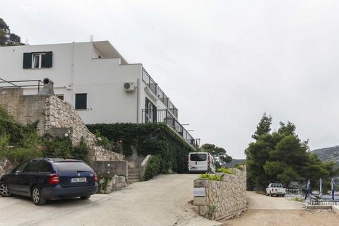 Apartments Posta offer seven self-catering accommodation units in Saplunara, quiet little place in a beautiful bay on the eastern side of the island of Mljet. Luggage storage before check in and after check out are available. Free private parking is ...