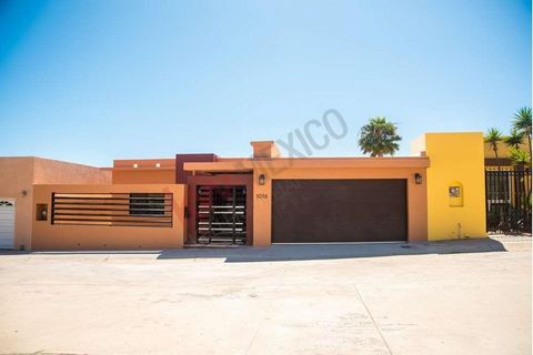 House of 1 floor of 25 x 15 mts. With 270 square meters of construction with 1 main bedroom with integrated integrated closet, bathroom, vanity and sinks with granite finish with porcelain floors, 2 additional bedrooms with porcelain floor, full bath...