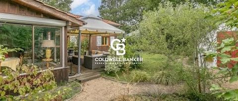 Coldwell Banker Immoba Realty Real Estate Agency in Andernos-les-Bains presents this charming family residence in the heart of the Betey district, just a stone's throw from the Bay. Built in 1947 and extended with a wooden structure, this house exude...