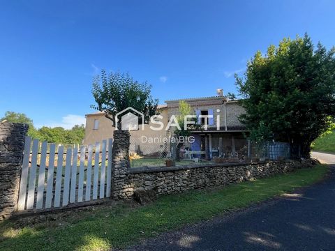 Maison spacieuse en pierre de 125 m² avec dependances