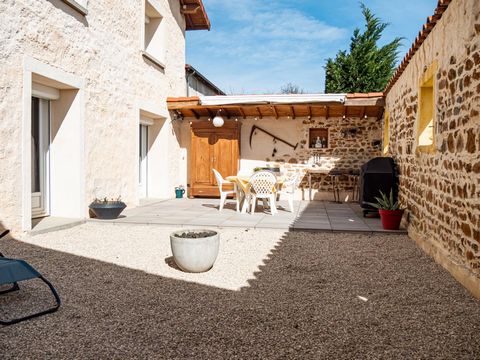 Maison de caractère en pierres à Montagny (42), proche Roanne et Lyon