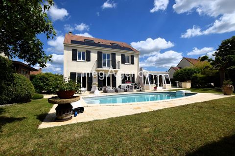 Belle opportunité ! sous-sol total, véranda, beau jardin et piscine.