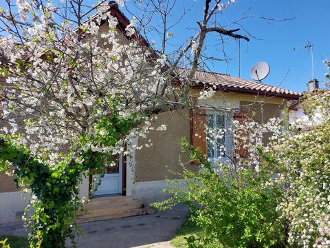 Maison viager à vendre occupé 4 pièces SAINT MEDARD DE GUIZIERES (33) 1 Tete, Monsieur 72 ans
