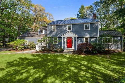 Move in ready 10-room, 4-bedroom Colonial nestled in a highly desirable neighborhood. The gracious dining room and formal living room with wood-burning fireplace offer timeless elegance, perfect for entertaining or relaxed evenings. A chef's eat-in k...