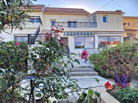 Quartier sud de la Seyne-sur-Mer, maison ancienne entièrement rénovée vous séduira par son jardin arboré, sa piscine et sa proximité des commerces, transport et plage..