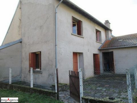Maison 4 chambres bureau grange cave sur 664 m² de parcelle.