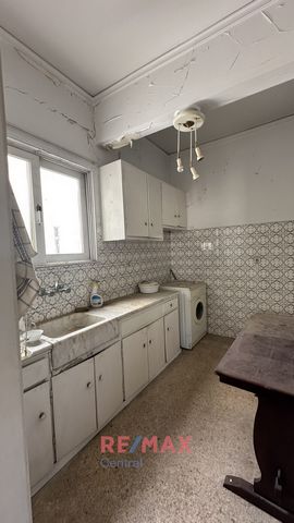 Kallithea, Filaretou Hill, 4th floor apartment of 47 sq.m. The property consists of 1 bedroom, living room, kitchen and bathroom. Remax Central, contact phone: 2106440020, email: info@remax-central.gr, website: www.remax-central.gr