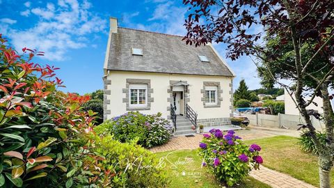Maison traditionnelle avec vue dégagée et jardin
