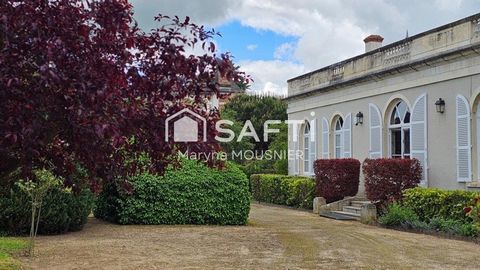 A vendre 2 H de Paris Maison de maitre vue exceptionnelle sur la Loire