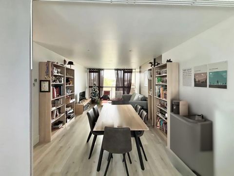Bel appartement entièrement renové 58m2
