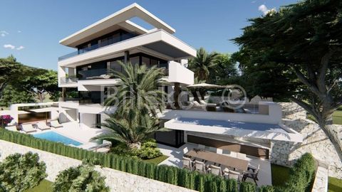 Crikvenica, Selce Detached house with a reconstruction project into a building of 595 m2. On a plot of 719 m2, a building of 595 m2, on 4 floors; basement + ground floor + 2 floors, with accompanying facilities. Basement (104.69 m2) - 3 bedrooms, 3 b...