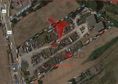 Rustic land for sale 11.120m2 This land is operating as a shipyard, there is a shed on the ground for storage Well located,with the whole front to the road. with Lidl da Terrugem. This land is for sale the owner accepts exchange for properties, vehic...
