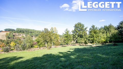 A17595 - This fully buildable plot of land with a surface area of approximately 3,600m2 offers the possibility of a beautiful building which will benefit from a most pleasant environment and a beautiful view of the surrounding hilly countryside. The ...