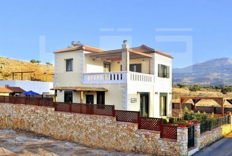 This two level villa for sale in Neo Chorio, Apokoronas is of 125 sqms and it is really well-kept and cosy with mountain views yet very close to Kalyves beach. On the ground floor you will find a spacious living room and kitchen in an open plan, a ba...