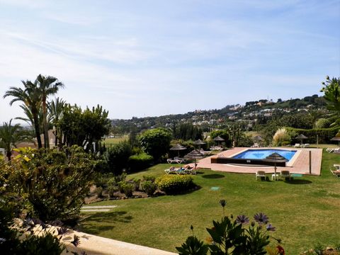 Lovely 2 Bed, 2 Bath Middle Floor Apartment in Hotel Del Golf Available for winter rental until April. 2022 Middle Floor Apartment, Las Brisas, Costa del Sol. 2 Bedrooms, 2 Bathrooms, Built 150 m², Terrace 25 m². Setting : Frontline Golf, Close To Sh...
