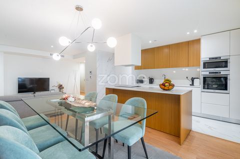 Property ID: ZMPT557034 High quality construction, with contemporary lines. With quality and comfort, this apartment stands out for its unobstructed views, which can be enjoyed on a balcony with barbecue. Composed by: -Living room and kitchen in open...