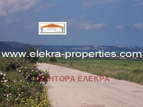 Regulated plot of land in the village of Osenovo magnificent sea view. We present to your attention an exclusive plot of land with an area of 6900sq.m., located 20 km. from Fr. Varna in the village of Osenovo. The property is on an asphalt road. Buil...