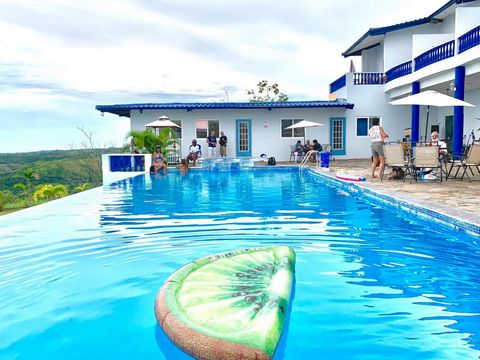 Functional and practical boutique hotel with 17 rooms, located in the area of Las Lajas (100% operational and in turnover), located on a plot of land of 7,937.46 m2, with direct access from the main road. (built in 2011 and renovated in 2019). 10 en-...