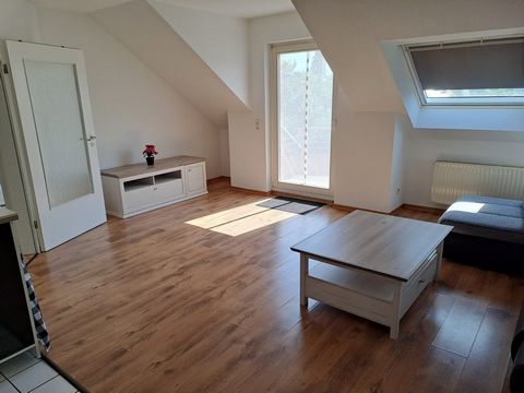 Bright and friendly attic apartment on the 4th floor with a sunny south-west balcony with a view into the green. The modern and practical apartment has a bright living / sleeping area in a south-west orientation with an open newly built-in kitchen. F...