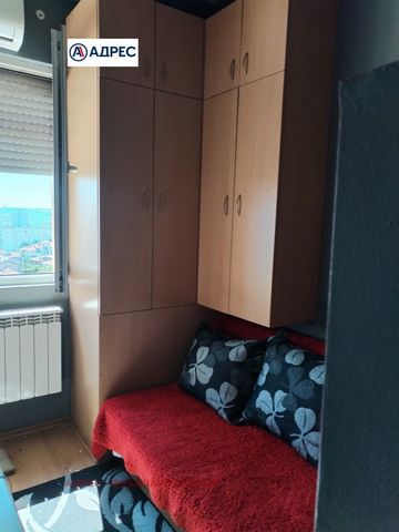 ''Address' Real Estate offers a compact box office located in the ''Storgozia'' residential area, close to retail outlets. The apartment has replaced windows and flooring, and is sold with all the furniture in the form from the photos. For informatio...