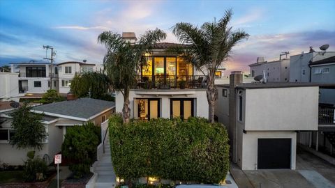 Welcome to this exquisite modern Spanish-style home nestled in the heart of Manhattan Beach, just four blocks from the pristine shoreline. Offering an unparalleled coastal living experience, blending luxury with convenience and breathtaking ocean vie...