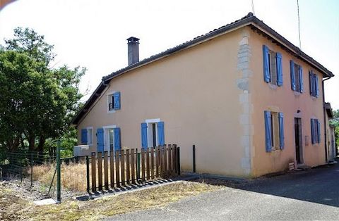 In einer ruhigen Gegend, in einem kleinen Weiler des Dorfes mit dominantem Blick auf die Pyrenäen, ist dieses Haus derzeit in 2 Wohnungen aufgeteilt. Möglichkeit, dieses Set nach Ihrem Projekt in ein einzelnes Haus umzuwandeln: Familie, Miete, Bed & ...