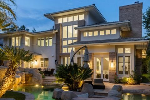 Experience luxury living at 1653 Vista Oaks Way, an architectural masterpiece in the prestigious gated community of Bridgehaven in Westlake Village, California. This custom-built residence offers modern design and luxurious amenities, maximizing natu...