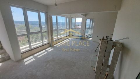 Home Place Agency présente à nos clients un appartement d’une chambre avec un panorama unique sur le lac Varna dans le district de Varna. Funérailles. La propriété a une superficie totale de 75 m². et est situé au 5ème sur un total de 8 étages dans u...