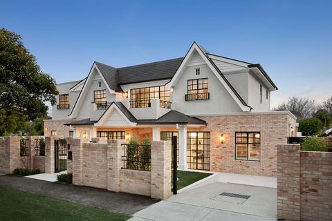 Originally a distinguished part of the historic Billilla Estate, Hamlyn is perfectly positioned in the coveted Middle Brighton. This exclusive locale offers unparalleled proximity to Melbourne’s most prestigious private schools, including Brighton Gr...