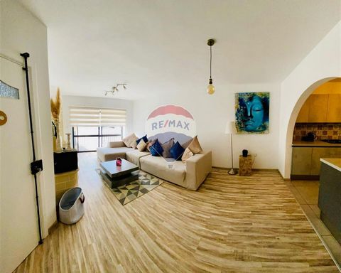 St. Julians This apartment is located in one of the most sought after towns particularly ideal for rental investments. It features a spacious living and dining area leading to a front balcony along with a well sized kitchen. The apartment includes a ...