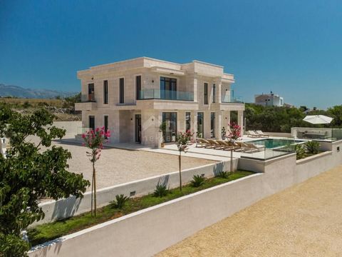 Location: Ličko-senjska županija, Novalja, Novalja. ISOLA DI PAG, NOVALJA bella casa in pietra con piscina. Vendiamo questa bella casa in pietra con piscina su un bellissimo terreno paesaggistico con una bellissima vista sul mare. La casa si trova in...