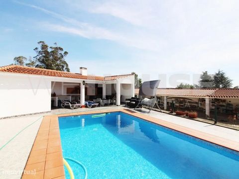 Discover the charm of this Alentejo Monte located in the tranquility of the region. With an area of 5,234 m², this property offers a perfect balance between modern comfort and rural serenity. Rooms: 6 spacious rooms, 2 of which are suites, ideal for ...