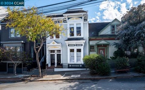 Charming NOE VALLEY Victorian Duplex WITH BIG BACKYARD!! Beautiful newly painted front facade w/gold luster accents in a prime location-JUST A BLOCK up from coveted 24th Street! UPPER unit delivered VACANT. Lower unit occupied & rented at $4,250 mo. ...