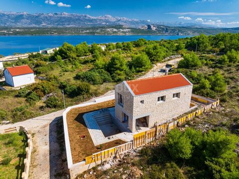 Location: Zadarska županija, Novigrad, Novigrad. ZADAR, NOVIGRAD - Hochwertiges Steinhaus 150 m vom Meer entfernt Wir verkaufen ein wunderschönes neues Steingebäude in Novigrad Zadar. Das Haus ist in einem guten Zustand und erfordert noch kleinere In...