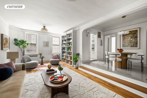 All showings: by appointment. The Mansion House: Built in 1935, The Mansion House located at 145 Hicks Street is one of Brooklyn Heights' most coveted addresses. The beautifully maintained garden entrance leads you to the attended grand lobby of this...