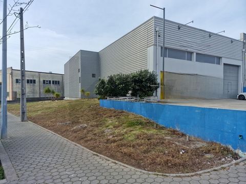 OPORTUNIDADE – ARMAZÉM INDUSTRIAL EM SERZEDO Localização estratégica – Zona Industrial de Serzedo, junto ao Continente de Gulpilhares, com rápidos acessos à A29 e A1, a apenas 15 minutos do Porto. Características do Armazém: - Área de terreno: 1.079,...