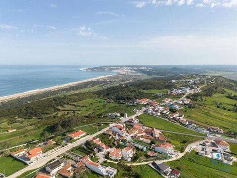 Terreno urbano de 630m2 para construção em área urbana consolidada na Serra da Pescaria - Nazaré Este terreno está pronto para receber a casa dos seus sonhos. Na tranquilidade do campo e com uma excelente exposição solar é um refúgio encantador para ...
