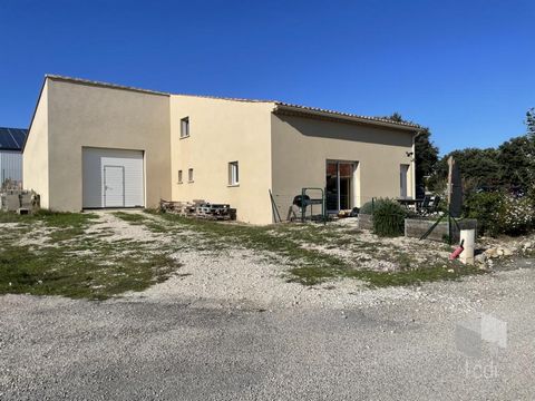 GRIGNAN, ensemble immobilier 284 m2
