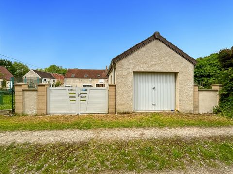 Maison briarde 5 pièces de 113 m² 4 chambres, garage, séjour lumineux, proche école