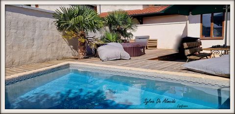 Dpt Ain (01), à vendre PONT DE VEYLE maison P6 de 135 m² Piscine, Jacuzzi, 4 chambres