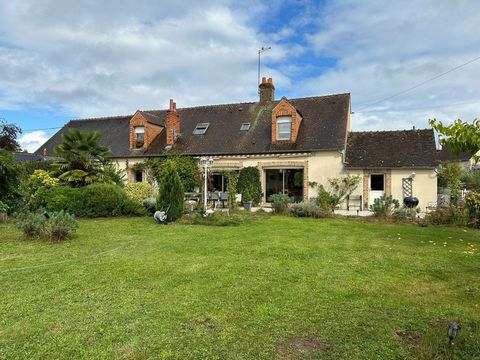 Longère 230 m², 4 pièces, 3 chambres, double garage.