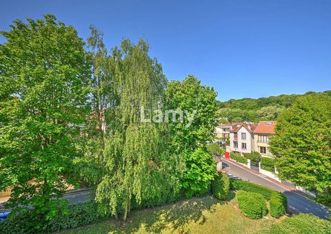 Appartement F5 avec 2 parkings et cave