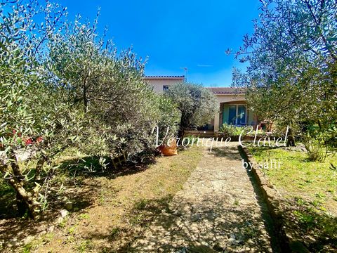 Villa de 170m2 dont un gîte de 40m2 et piscine sur un terrain de 1860m2