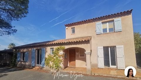Your private property advisor Marion Vizier invites you to discover in Le Muy: Villa of 137m² of living space with great potential whether for a family or a professional to do their offices because ideally located! You will enjoy a beautiful terrace,...